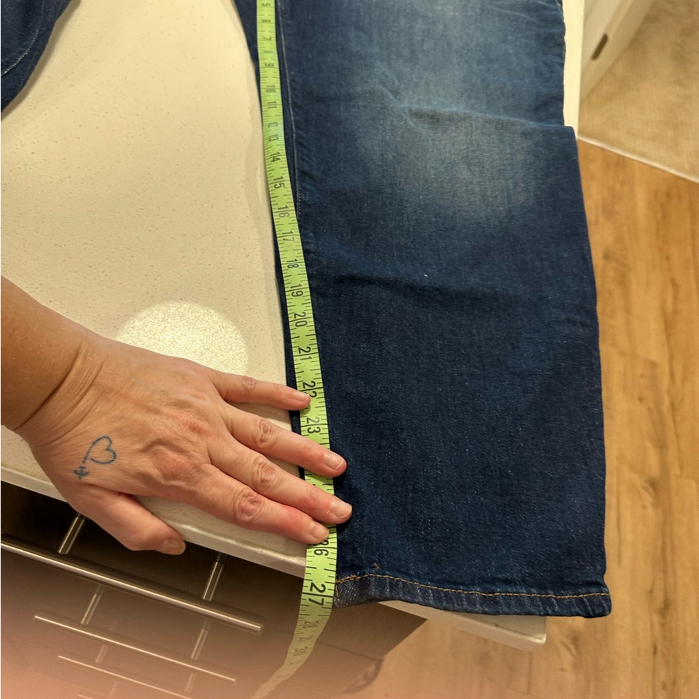 Old Navy O.G. Straight Mid Rise Women's High Rise Indigo Jeans Size 20 - Picture 3 of 12